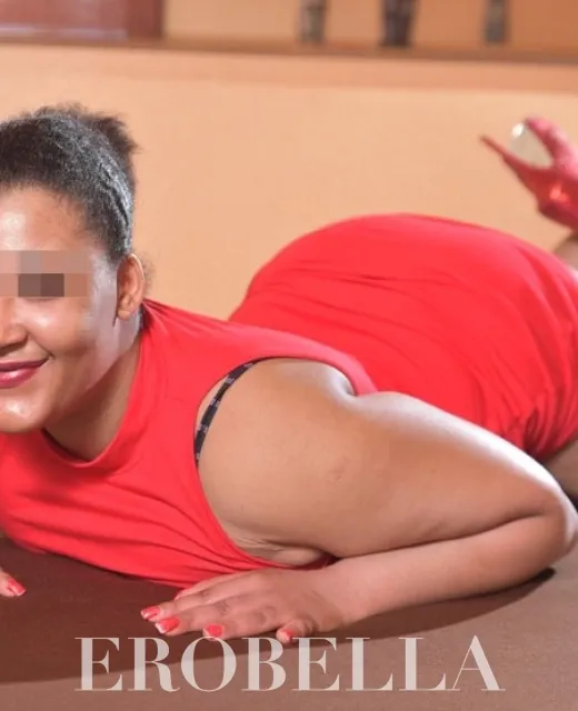 Kisha Curvy Natural Love